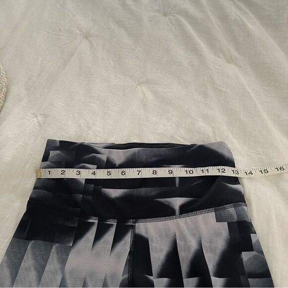 Reebok Lux Studio Women’s XS Black White Bold 2.0 Leggings High Rise - Picture 5 of 8